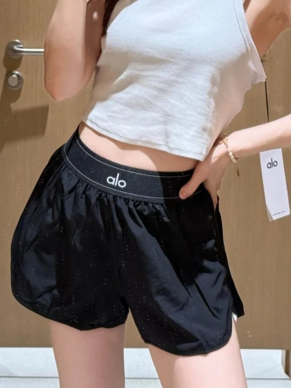 🏷️NWT Alo Yoga Match Point Sports Shorts Black High and Low Rise Fitness Shorts